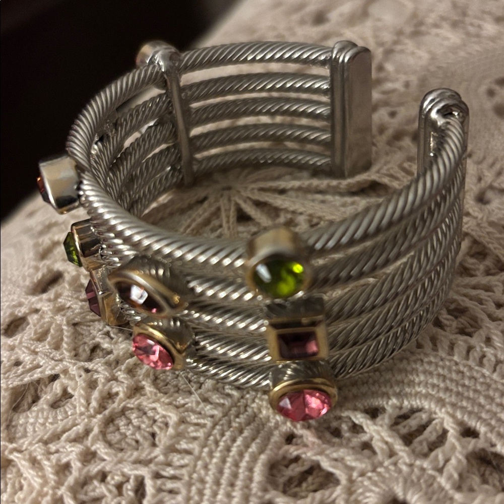Gorgeous silver plate cable cuff bracelet with multi colored stones. - Picture 8 of 11
